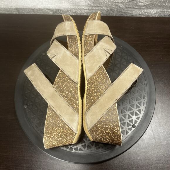 Dansko Womens Sz 10-10.5 Susie Brown Wedge Nubuck Leather Strappy Sandals - Picture 8 of 10